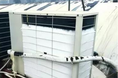 空氣能熱水器熱泵結(jié)霜是什么原因？